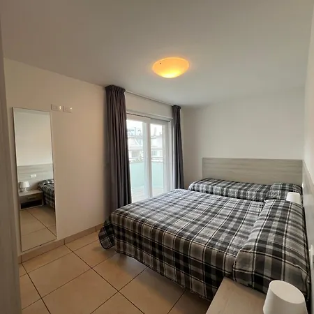 Modern Flat With Spacious Balcony * Lignano Sabbiadoro